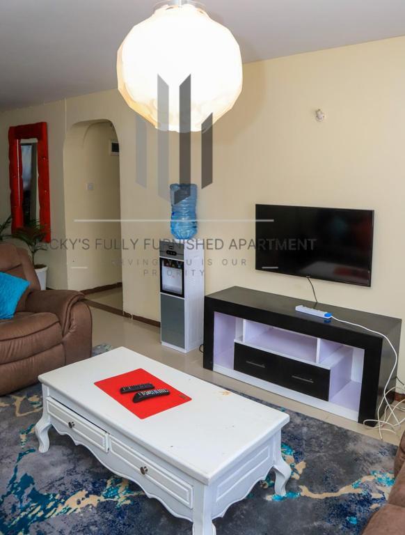 Jacky'S Milimani Suites Nakuru Exterior photo